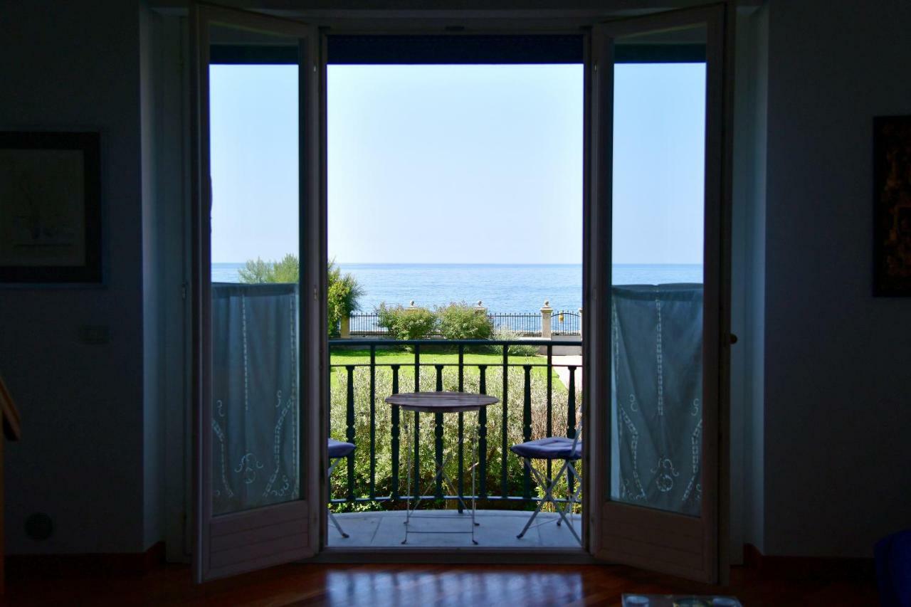 A.A.U.T Appartamento Villa Preli Chiavari Extérieur photo